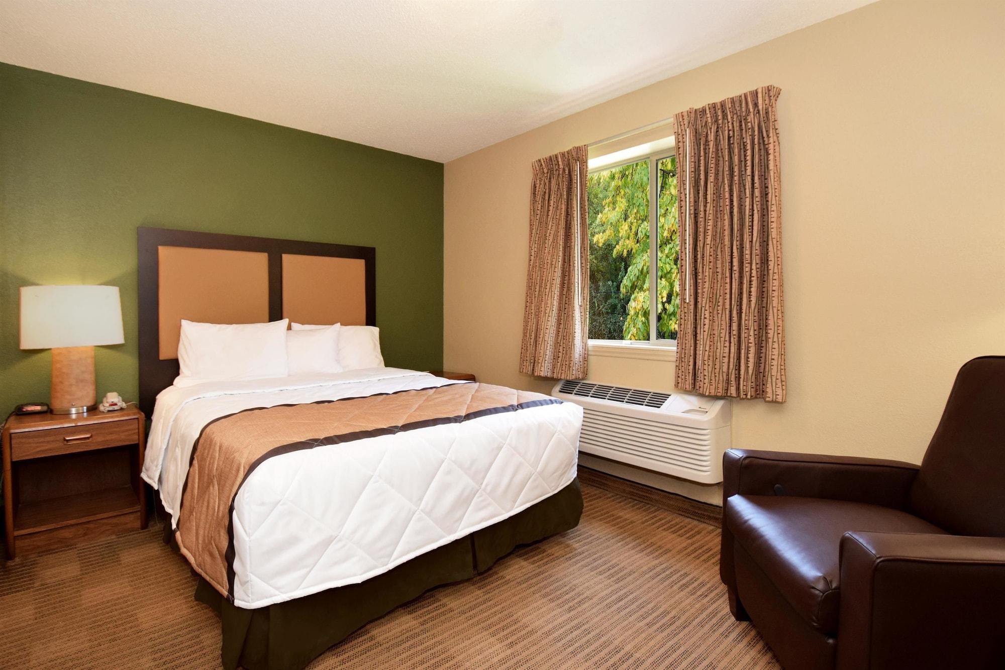 Extended Stay America Suites - Cincinnati - Blue Ash - Reagan Hwy Exterior photo