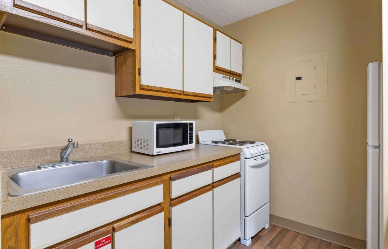 Extended Stay America Suites - Cincinnati - Blue Ash - Reagan Hwy Exterior photo